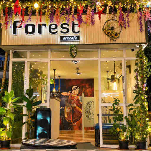 FOREST ART CAFE